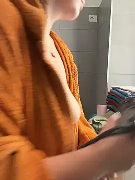 Kimmeow online show from 05-14-26, 04:14