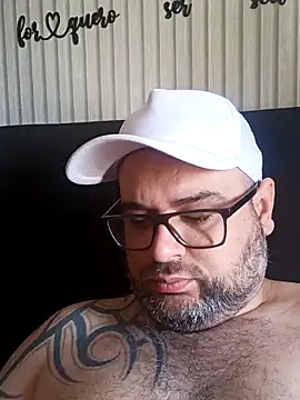 Snapshot of ursosvp chatting on 11-04-25, 03:22 ursosvp online show from 11-04-25, 03:22