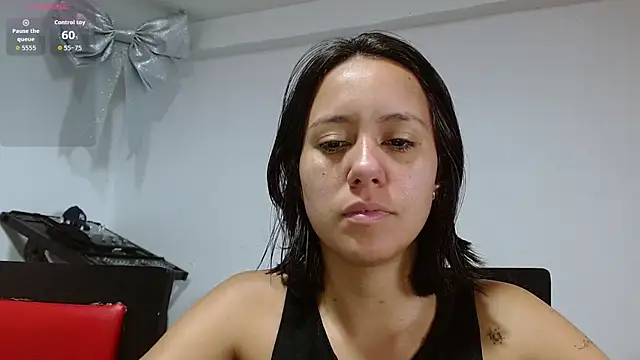 Snapshot of LunaaMorena chatting on 04-16-26, 02:18 LunaaMorena online show from 04-16-26, 02:18