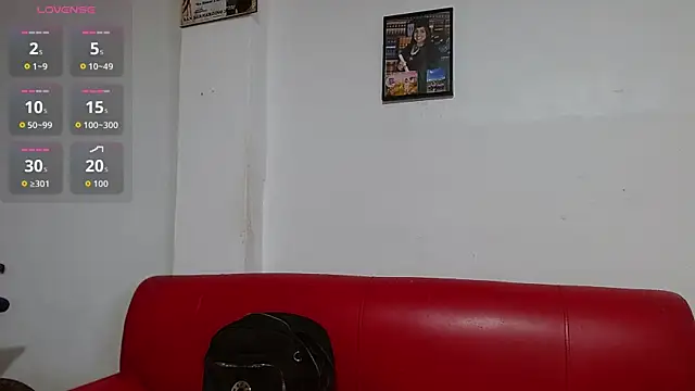 Snapshot of LunaaMorena chatting on 05-16-26, 12:04 LunaaMorena online show from 05-16-26, 12:04