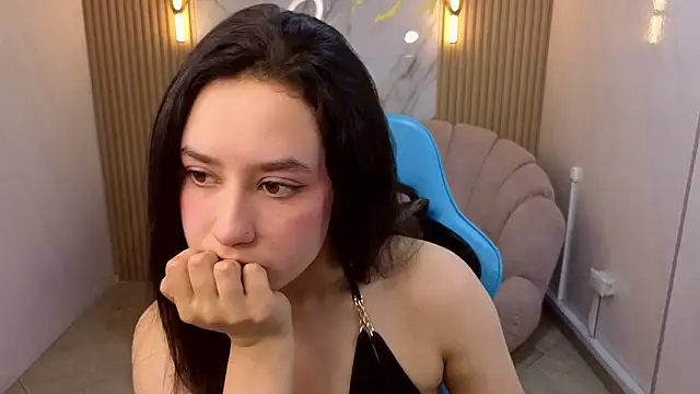 Aleja05 b online show from 11-15-25, 08:27