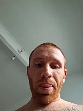 Snapshot of derrik987zzz chatting on 10-27-25, 07:45 derrik987zzz online show from 10-27-25, 07:45