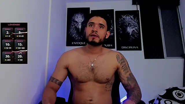 Snapshot of AUSTINN_TORRES chatting on 02-18-26, 12:39 AUSTINN TORRES online show from 02-18-26, 12:39