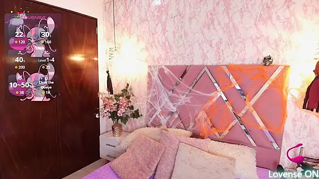 Snapshot of MILA_TTAYLOR chatting on 10-31-25, 03:13 MILA TTAYLOR online show from 10-31-25, 03:13