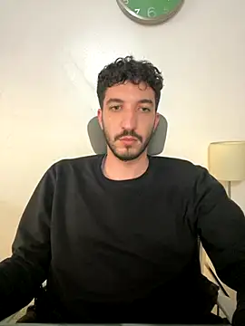 Snapshot of Seven_s chatting on 10-24-25, 06:26 Seven s online show from 10-24-25, 06:26