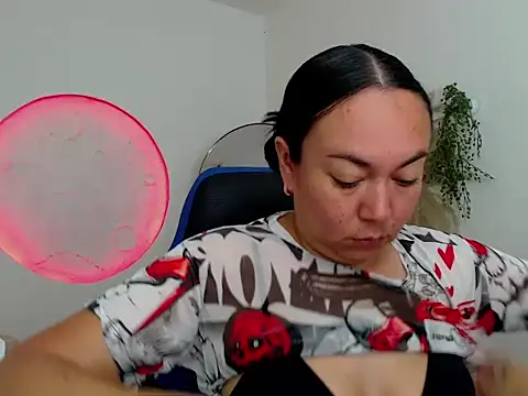 Yadis hot online show from 12-01-25, 10:15