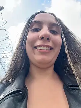 sarah honey   online show from 12-01-25, 03:06