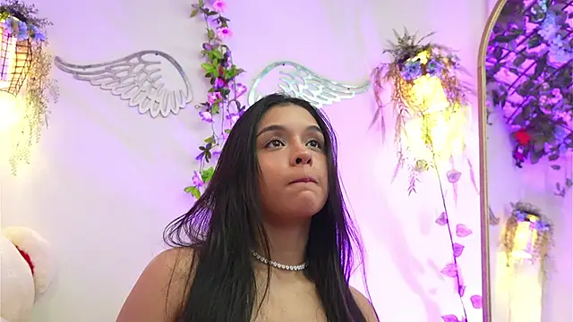 ISA NIXON online show from 11-28-25, 11:07