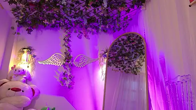 ISA NIXON online show from 02-23-26, 10:51