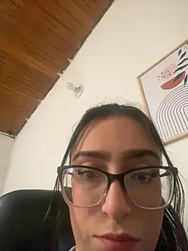 Kloe Novoa online show from 10-31-25, 01:56