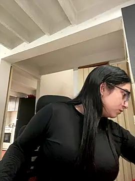 Kloe Novoa online show from 12-20-25, 12:56