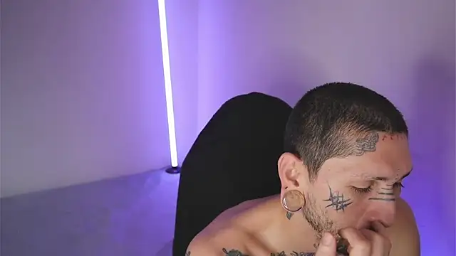 TokyoHatsumoto online show from 02-22-26, 10:52