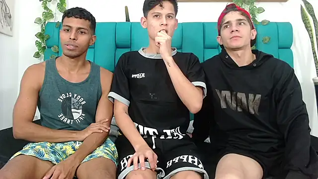 Hot Boys Latinos X online show from 10-31-25, 12:11