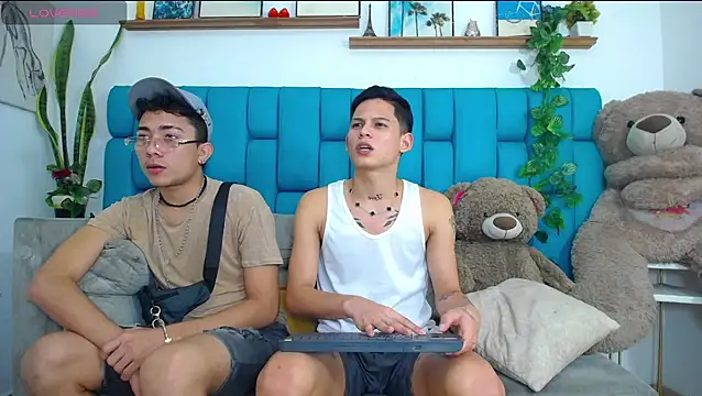 Hot Boys Latinos X online show from 02-09-26, 10:58