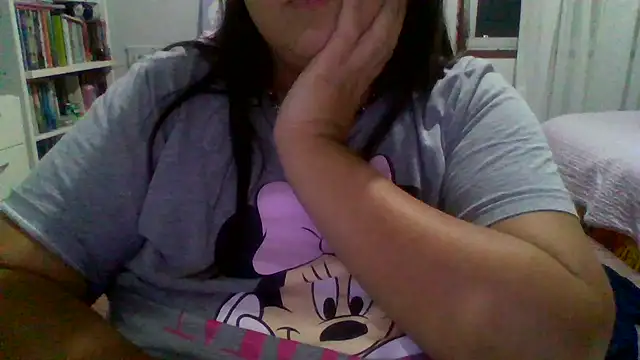 Snapshot of crazzyanne chatting on 05-01-26, 02:16 crazzyanne online show from 05-01-26, 02:16