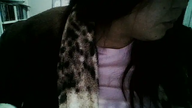 Snapshot of crazzyanne chatting on 05-28-26, 03:37 crazzyanne online show from 05-28-26, 03:37