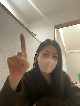 Snapshot of akimix_xoxo chatting on 11-19-25, 01:44 akimix xoxo online show from 11-19-25, 01:44