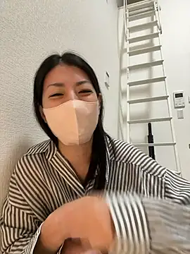 Snapshot of akimix_xoxo chatting on 11-23-25, 01:11 akimix xoxo online show from 11-23-25, 01:11