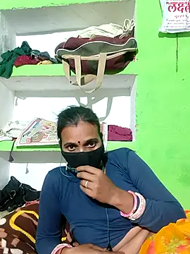 Hot nenshi online show from 10-28-25, 01:36