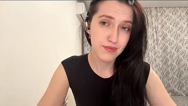 Snapshot of MerrillYeast chatting on 10-31-25, 07:15 MerrillYeast online show from 10-31-25, 07:15