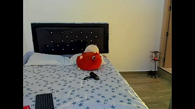 Snapshot of phenixpink22 chatting on 03-16-26, 04:22 phenixpink22 online show from 03-16-26, 04:22