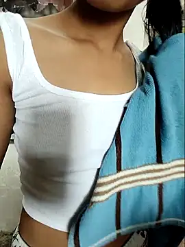 Snapshot of Kissu-Jaan chatting on 10-30-25, 05:53 Kissu-Jaan online show from 10-30-25, 05:53