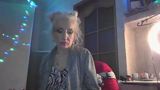 LilaniLoverx online show from 04-25-26, 02:47