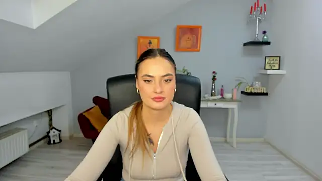 SerenLys online show from 11-09-25, 08:40