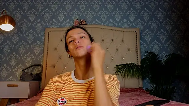 Indi rave online show from 01-12-26, 03:39