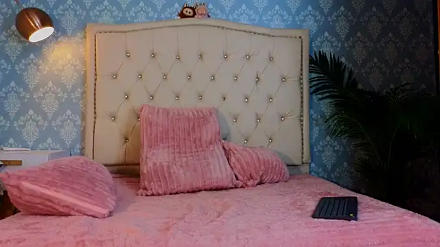 Indi rave online show from 01-16-26, 01:04