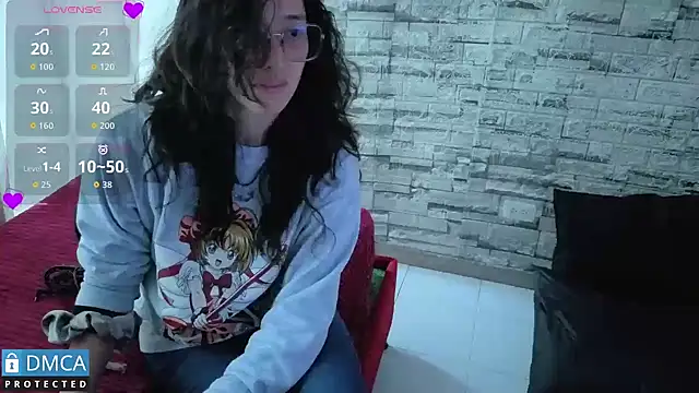 eva delight  online show from 05-05-26, 02:03