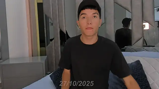 Snapshot of Dallen_Grant chatting on 10-27-25, 12:09 Dallen Grant online show from 10-27-25, 12:09