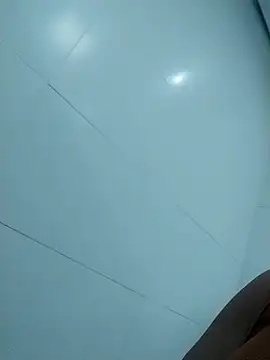 lovecarolyne online show from 11-04-25, 04:39