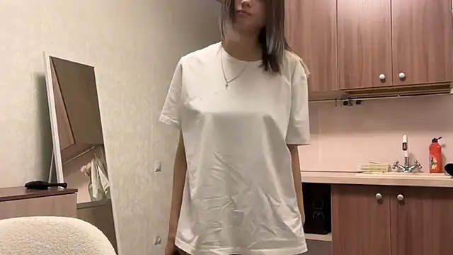 AidaGloshen online show from 10-24-25, 06:48