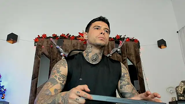 MATEO DILUCA online show from 12-23-25, 10:24