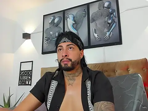 christopher palmerjs online show from 11-18-25, 02:06