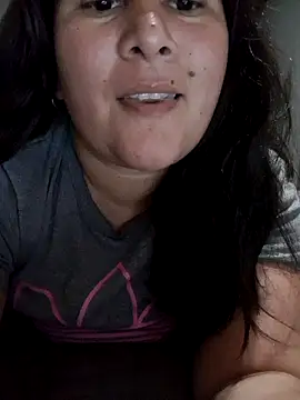 Snapshot of Clara_Arg chatting on 10-25-25, 12:07 Clara Arg online show from 10-25-25, 12:07