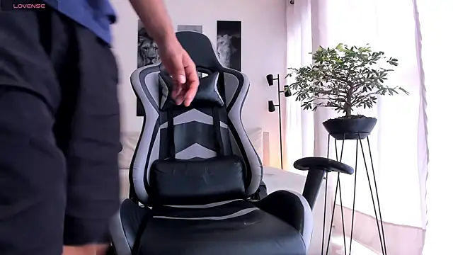 Snapshot of IamKael_ chatting on 01-16-26, 04:33 IamKael online show from 01-16-26, 04:33