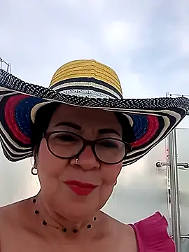 laliItaclark online show from 04-30-26, 11:49