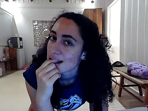 Snapshot of eleganceafterdark chatting on 10-31-25, 02:34 eleganceafterdark online show from 10-31-25, 02:34