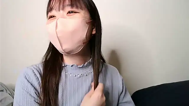 Snapshot of yua_chan00 chatting on 03-12-26, 01:50 yua chan00 online show from 03-12-26, 01:50