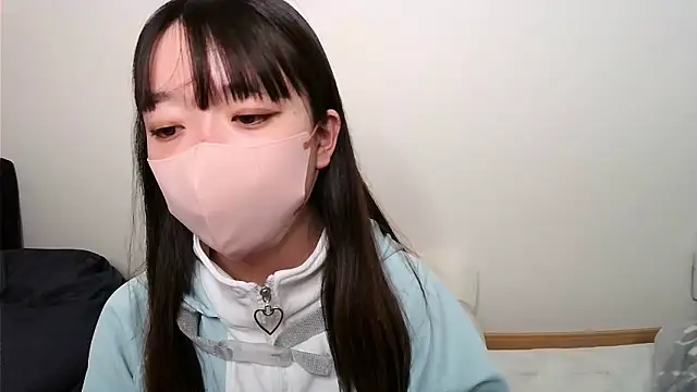 Snapshot of yua_chan00 chatting on 03-22-26, 01:47 yua chan00 online show from 03-22-26, 01:47