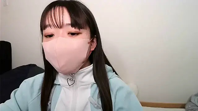 Snapshot of yua_chan00 chatting on 03-23-26, 01:15 yua chan00 online show from 03-23-26, 01:15