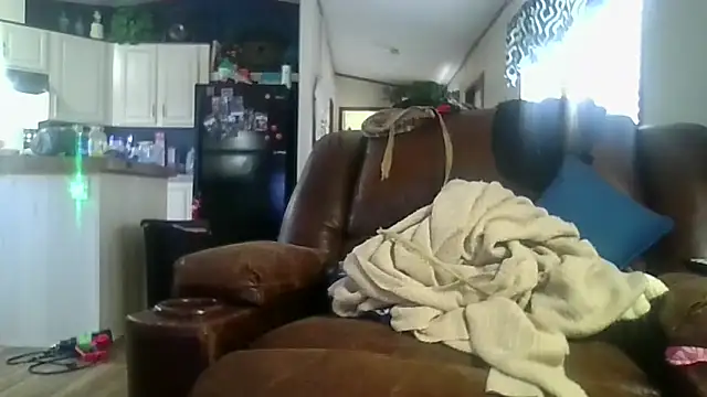 4blueeyes online show from 12-15-25, 06:56