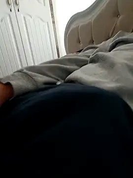 burak682 online show from 11-10-25, 07:29