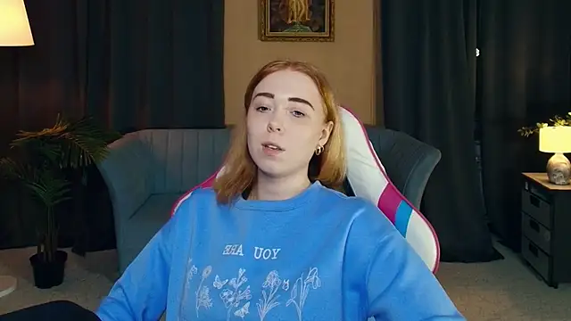 AddieOsler online show from 12-17-25, 08:48