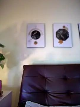 RileyFlame online show from 11-19-25, 02:06