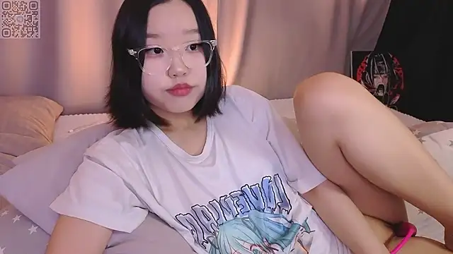 Snapshot of dreamSuaa chatting on 03-19-26, 09:46 dreamSuaa online show from 03-19-26, 09:46
