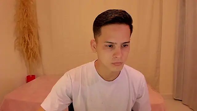 elmasmas01 online show from 12-20-25, 02:02