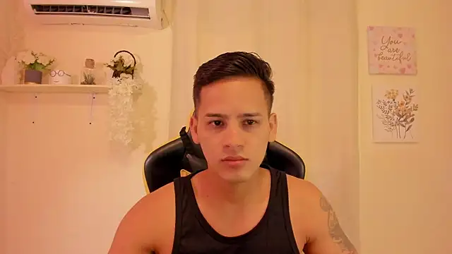 elmasmas01 online show from 02-20-26, 01:33